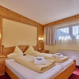 Suite met een Queen Size Bed
